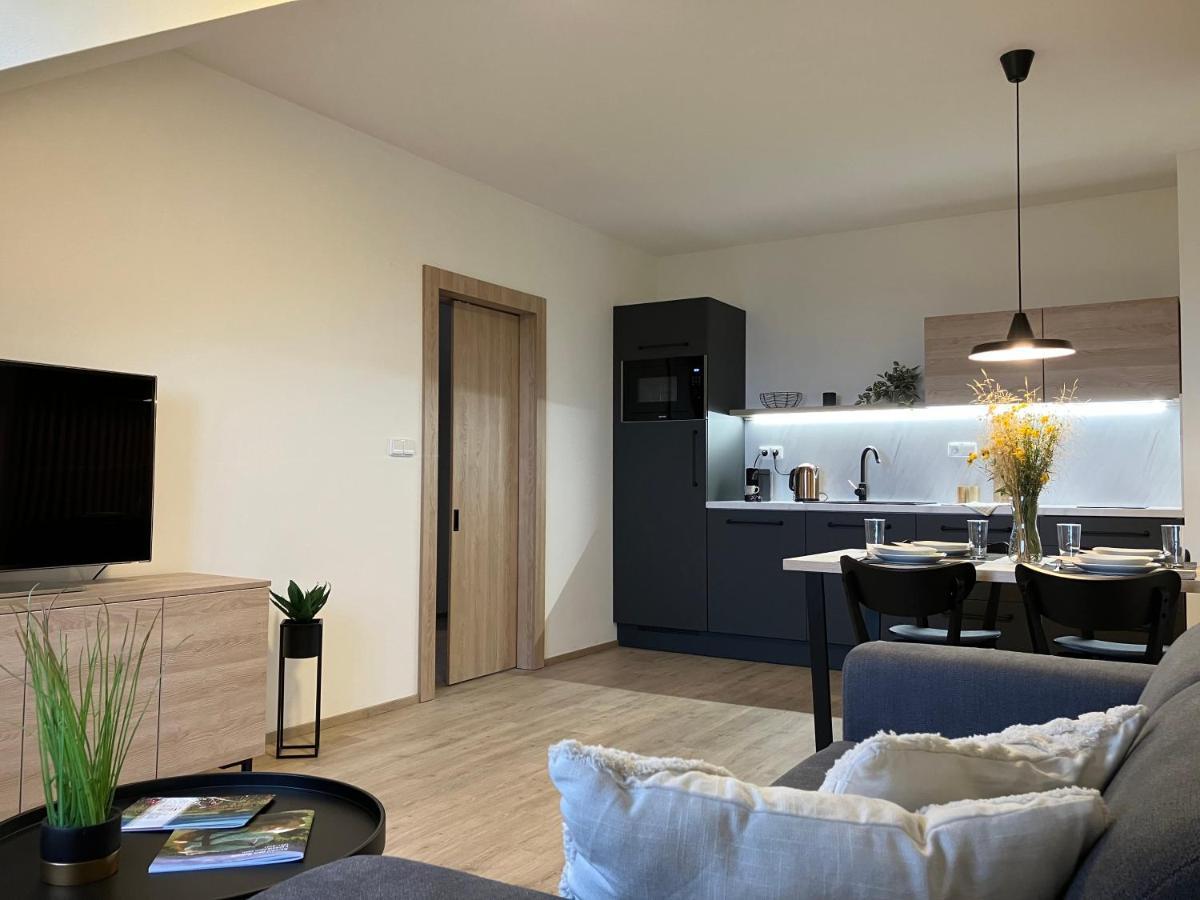 Apartman Nahore Vacov 외부 사진
